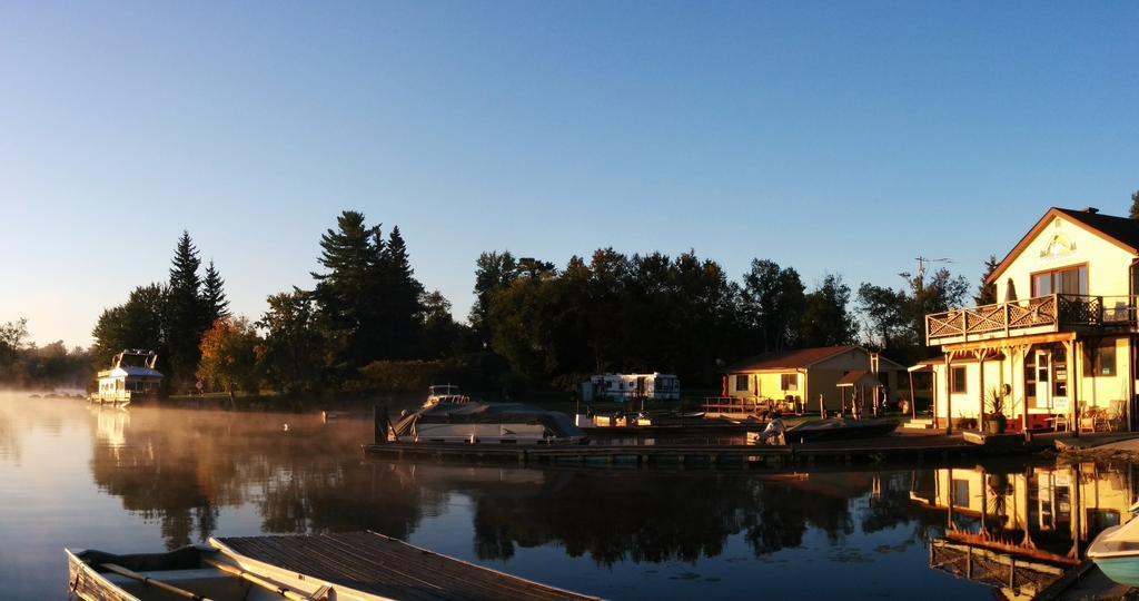 Sunrise Resort Buckhorn Eksteriør billede